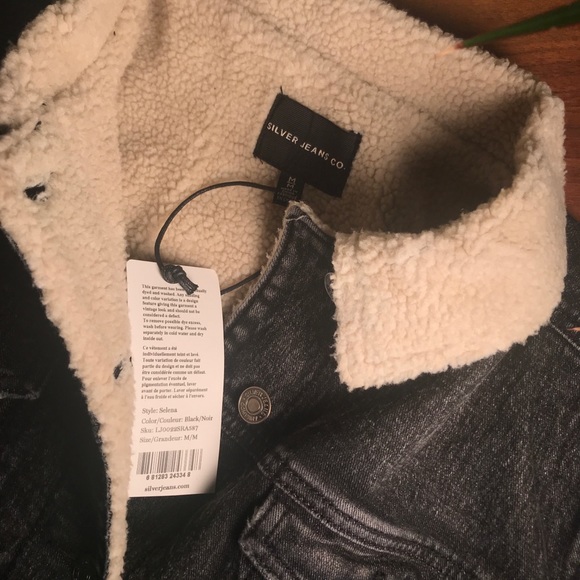(New) Ladies M Silver Jeans Shearling Jean Jacket - Picture 3 of 3